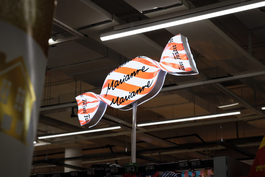 Imagon – Valokotelomainos Marianne -karkki, Prisma Sello